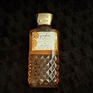 Bath & body works gingham glow body wash